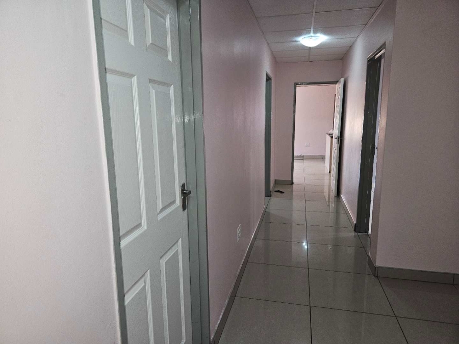 To Let 3 Bedroom Property for Rent in Floors Northern Cape